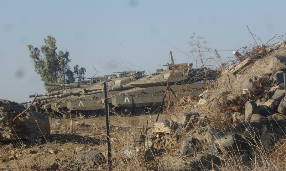 Israeli Merkava tanks on the Syrian Israeli border. Credit: Yochanan Visser